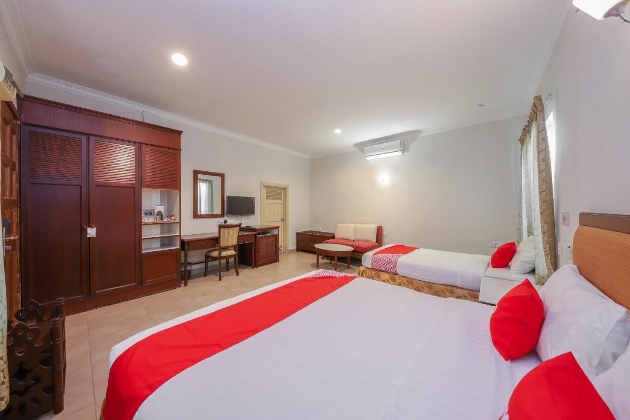 Oyo 89679 Dream Garden Resort Ayer Hangat Eksteriør bilde