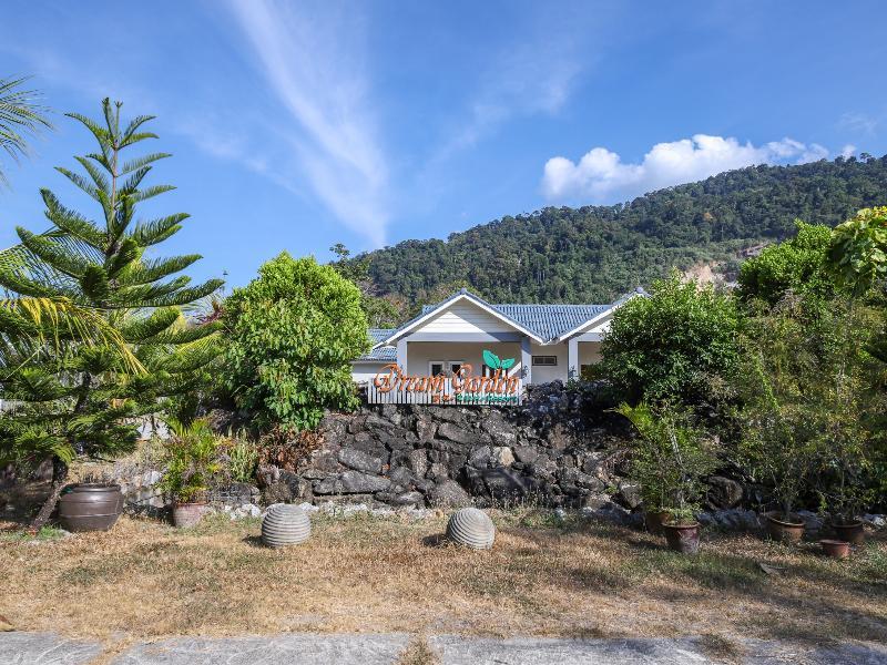 Oyo 89679 Dream Garden Resort Ayer Hangat Eksteriør bilde